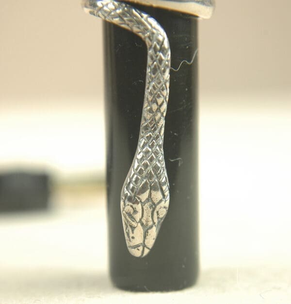 A Pen That In Shape of A Snake head