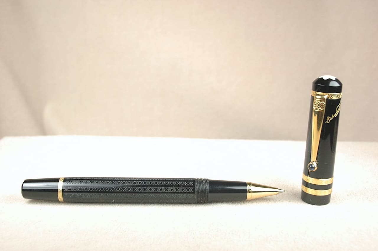 Pre-Owned Pens: Montblanc Dostoevsky